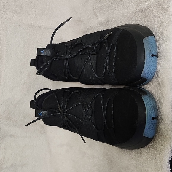 Jordans - Picture 3 of 5